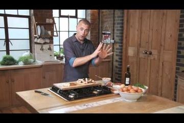 Embedded thumbnail for Paul Merrett’s baked egg pizza with portabella mushroom and cured ham